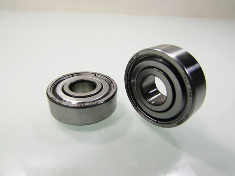 Фото1 Deep groove ball bearing 608 ZZ SKF