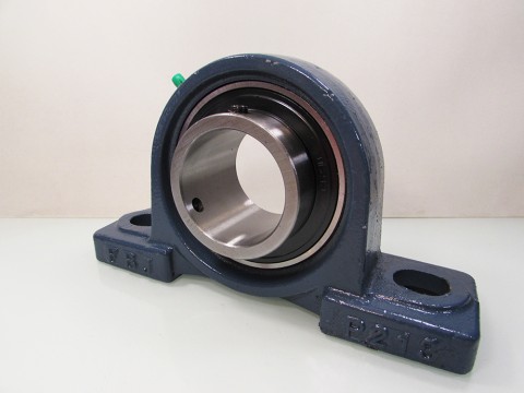unit with insert ball bearing UCP 213