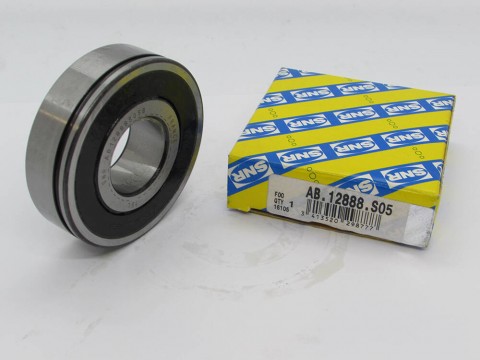Фото1 Automotive ball bearing SNR AB 12888.S05