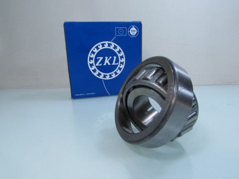 Фото1 Tapered roller ZKL 15101/250