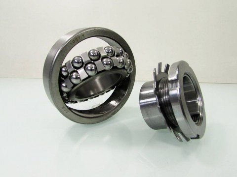 Фото1 Self-aligning ball bearing CX 1207K + H207