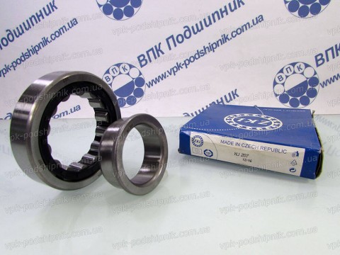 Фото1 Cylindrical roller bearing ZKL NJ207E