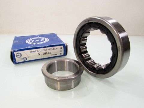 Фото1 Cylindrical roller bearing ZKL NJ207 C3