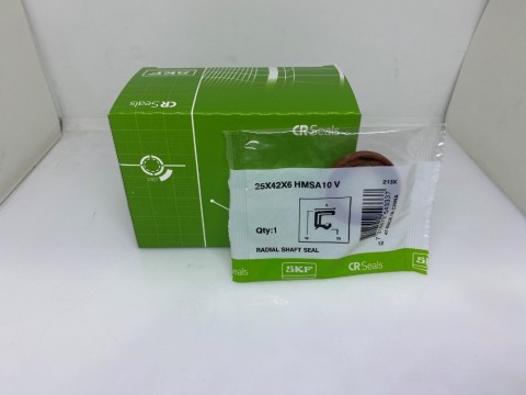 Фото1 Сальник армированный с пружинкой 25x42x6 HMSA10 V SKF