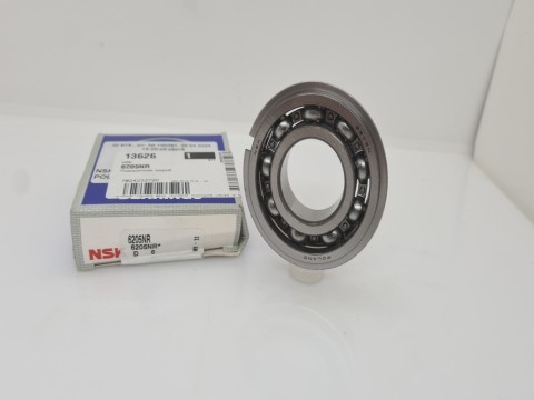 Фото1 Deep groove ball bearing NSK 6205NR