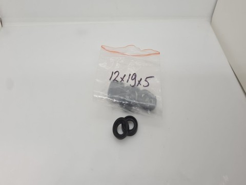 Фото1 Oil seal 12x19x5