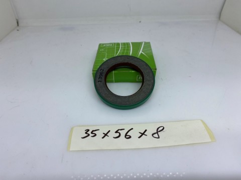 Фото1 Сальник армований з пружинкою 35x56x8 CRW1 V SKF