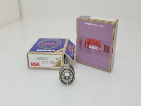 Фото1 Deep groove ball bearing NSK 605 ZZ CM