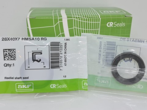 Фото1 Oil seal SKF 28x40x7 HMSA10 RG