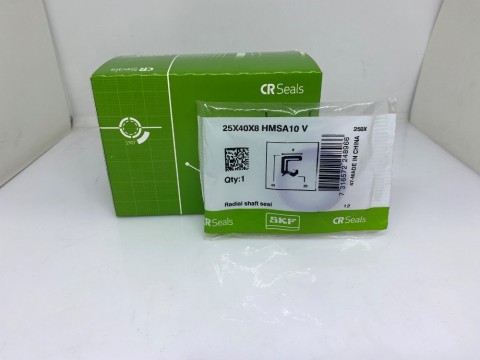 Фото1 Сальник армированный с пружинкой 25x40x8 HMSA10 V SKF