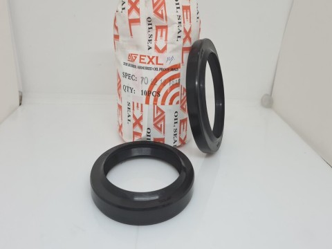 Фото1  Oil seal Kamaz 70-92-12/16 left 864180